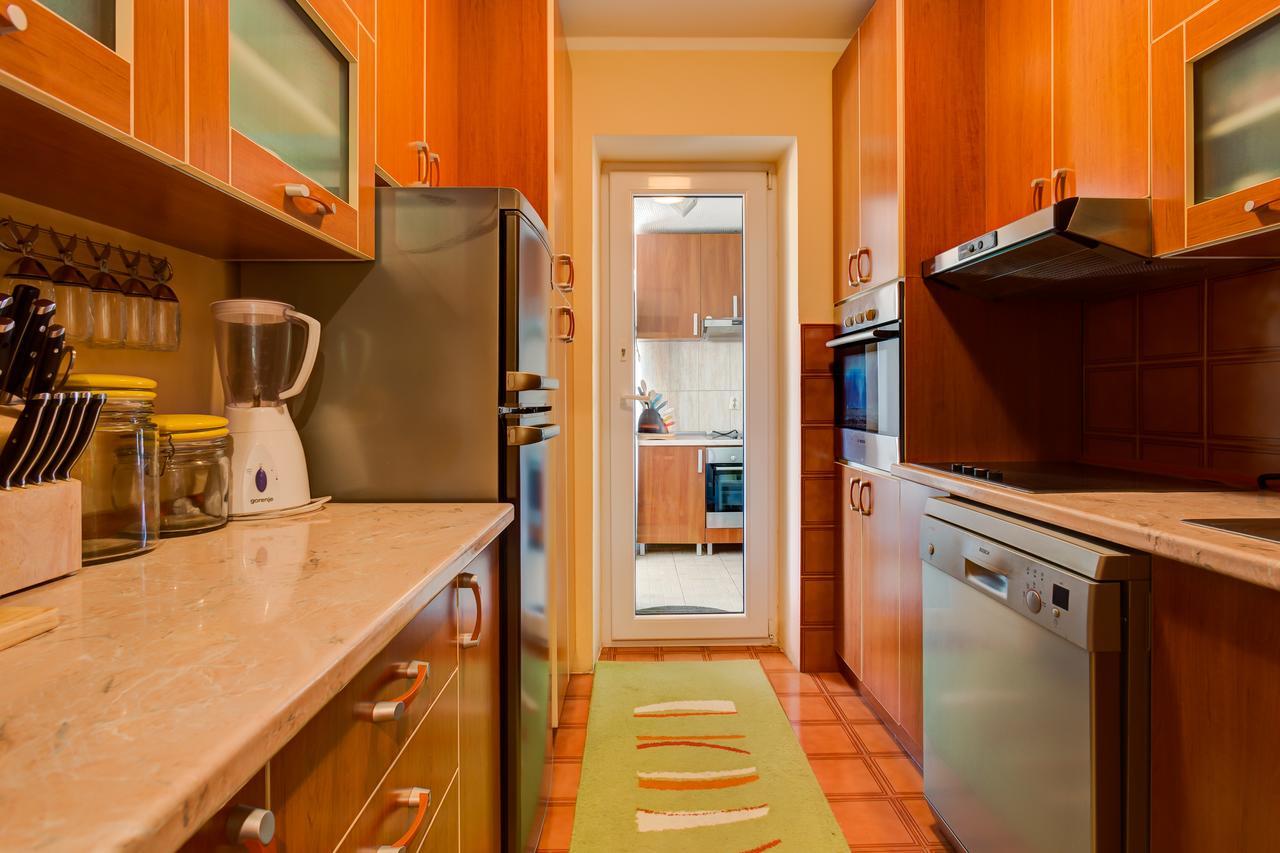 Apartments Varja 斯韦蒂·斯特凡 外观 照片